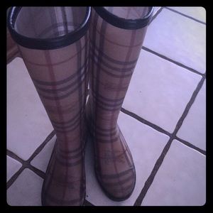 Burberry rain boots
